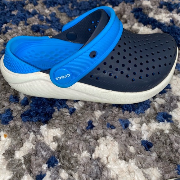 Crocs - Picture 3 of 5